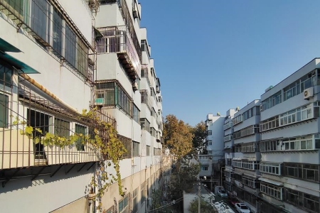 山東濟(jì)南槐蔭區(qū)15套<a href=http://www.251919.cn/s/fczrxm/ target=_blank class=infotextkey>住宅轉(zhuǎn)讓項目</a>